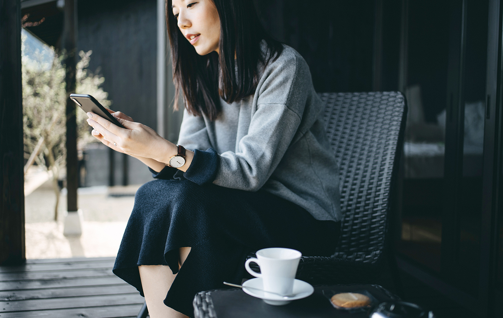 Woman on cellphone 